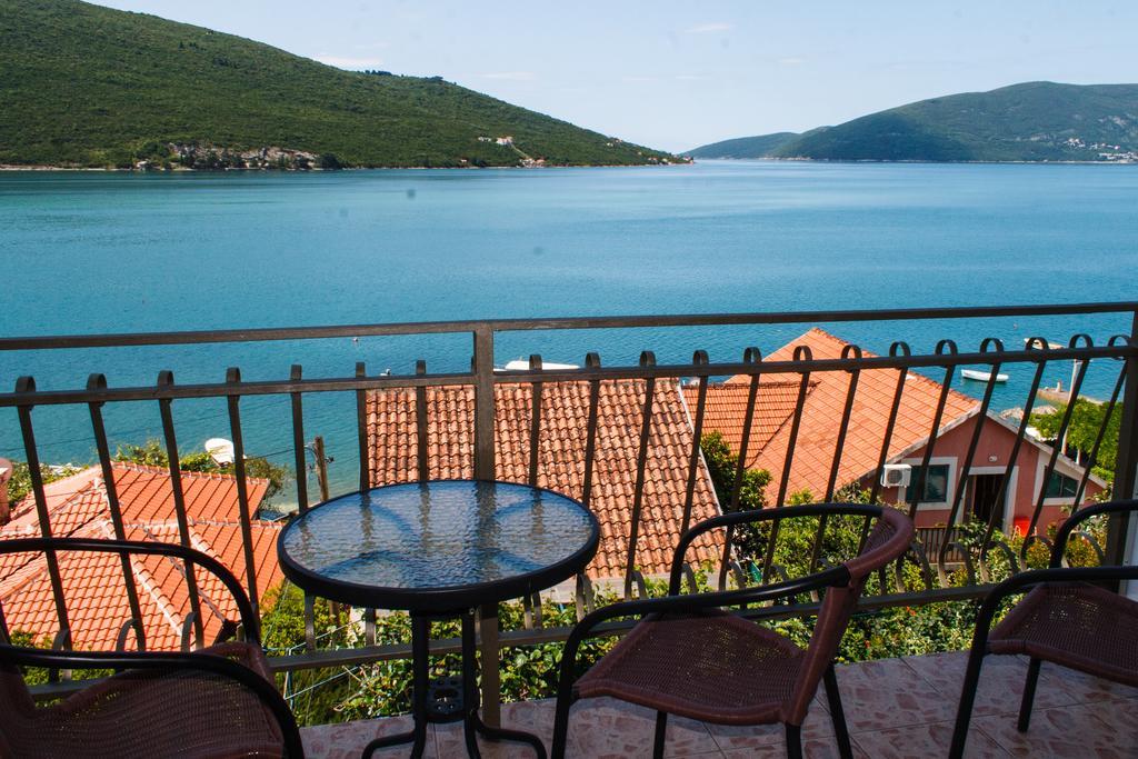 Villa Angelina Херцег Нови Екстериор снимка