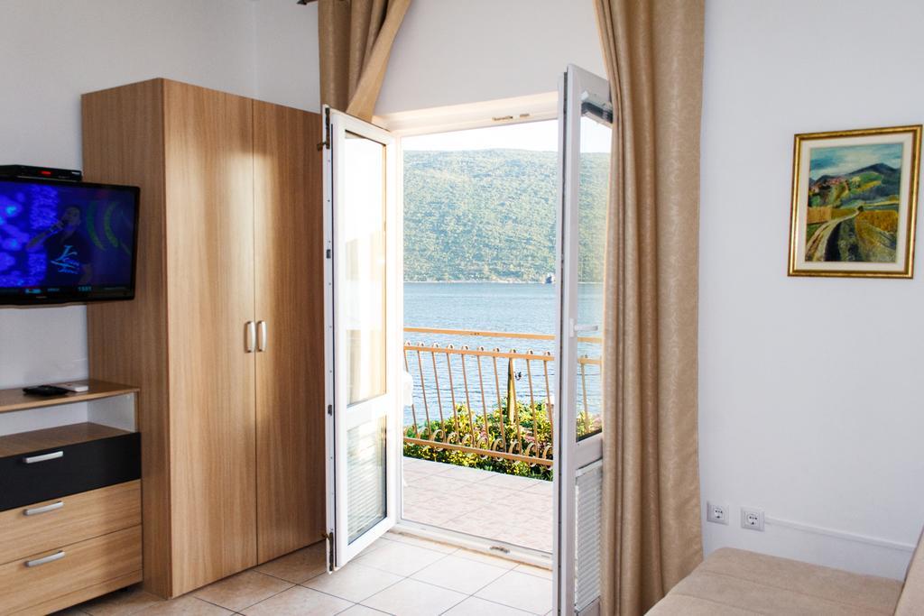 Villa Angelina Херцег Нови Екстериор снимка