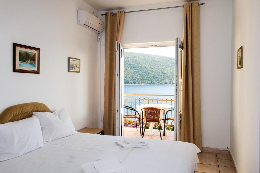 Villa Angelina Херцег Нови Екстериор снимка
