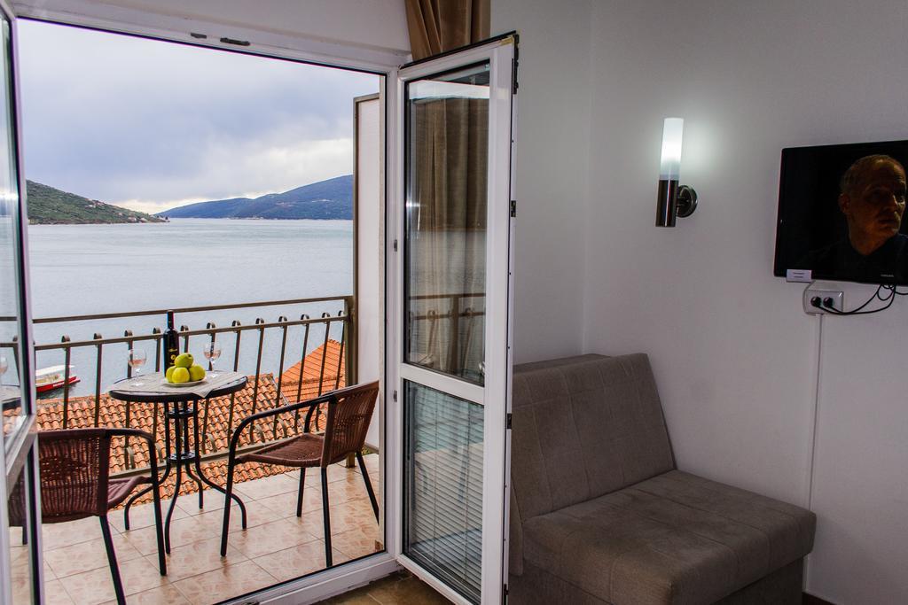 Villa Angelina Херцег Нови Екстериор снимка