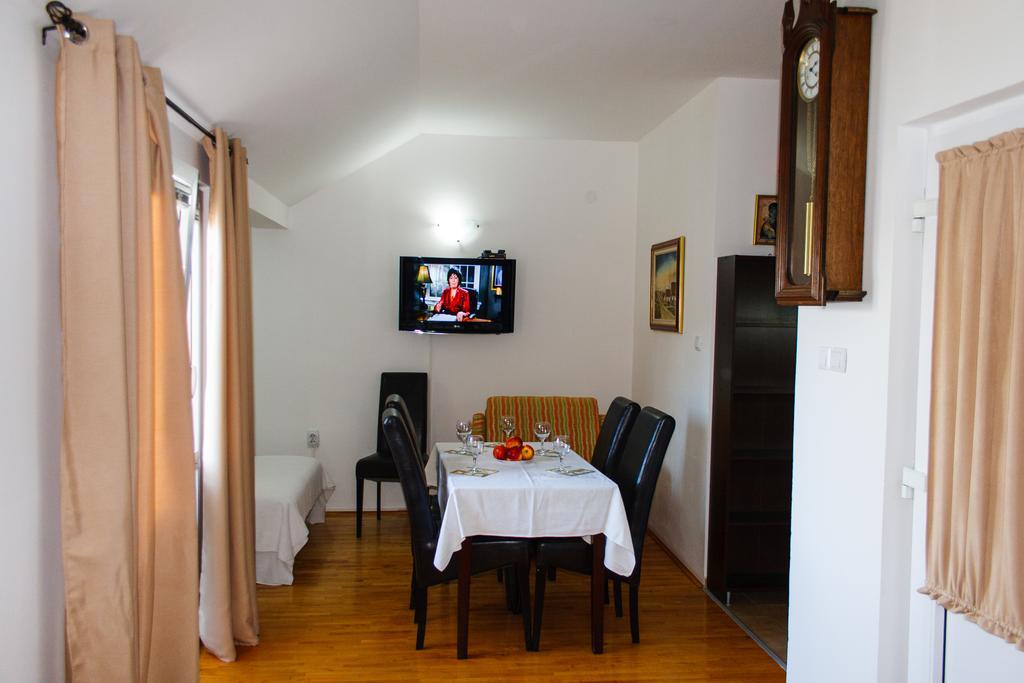 Villa Angelina Херцег Нови Екстериор снимка