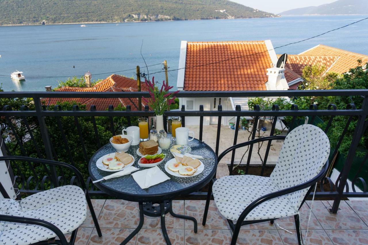 Villa Angelina Херцег Нови Екстериор снимка